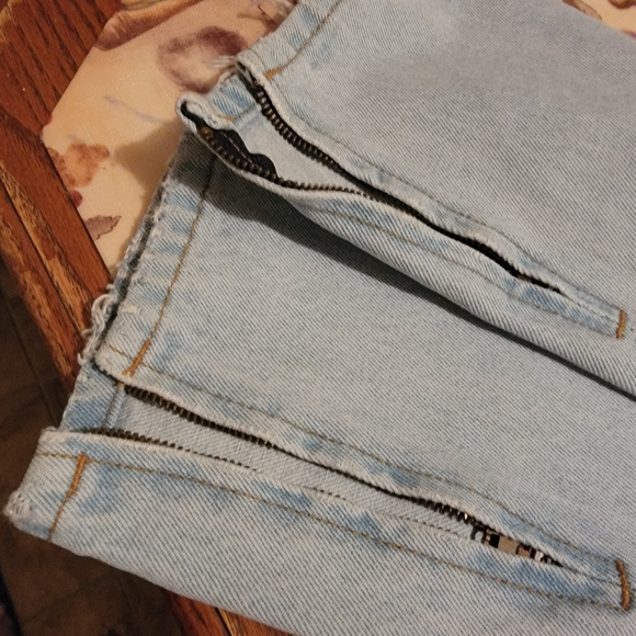 Vintage Guess Jeans - Picture 3 of 7